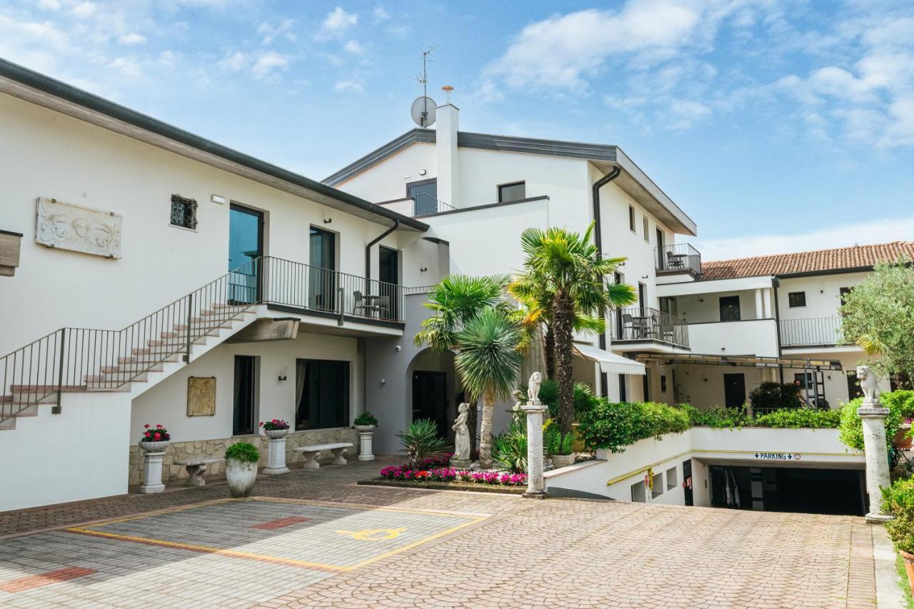 Hotel Arena Sirmione Esterno foto
