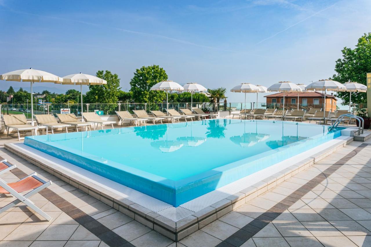 Hotel Arena Sirmione Esterno foto