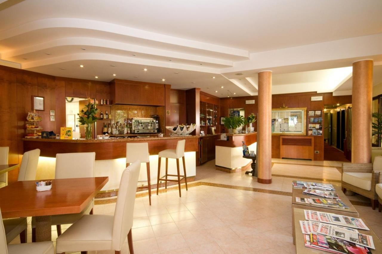 Hotel Arena Sirmione Esterno foto