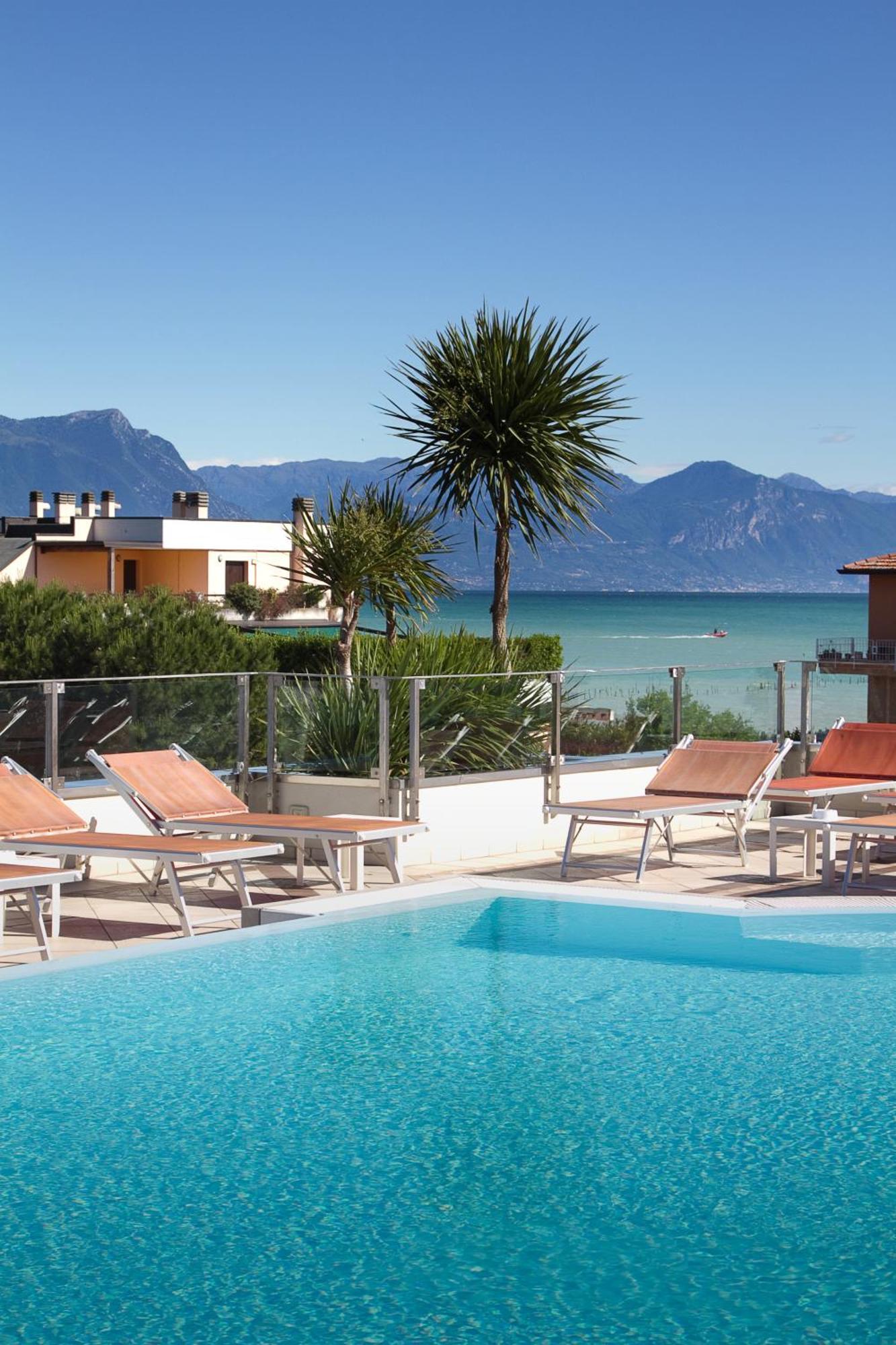 Hotel Arena Sirmione Esterno foto
