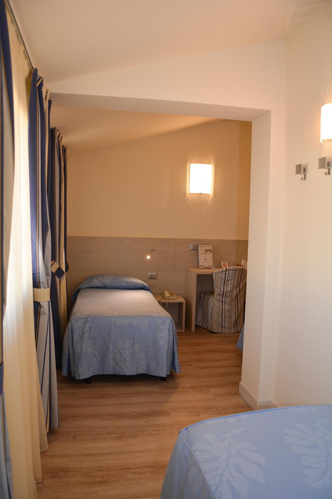 Hotel Arena Sirmione Esterno foto