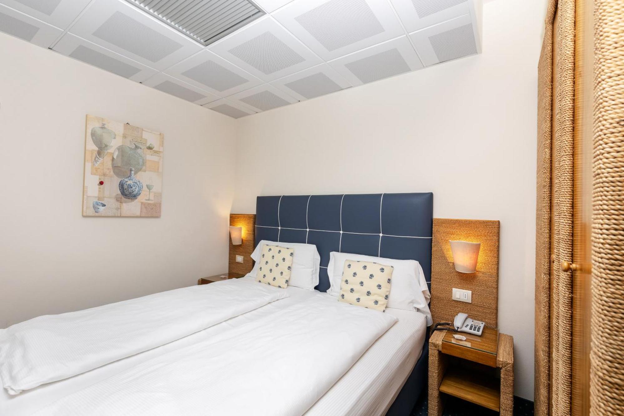 Hotel Arena Sirmione Esterno foto