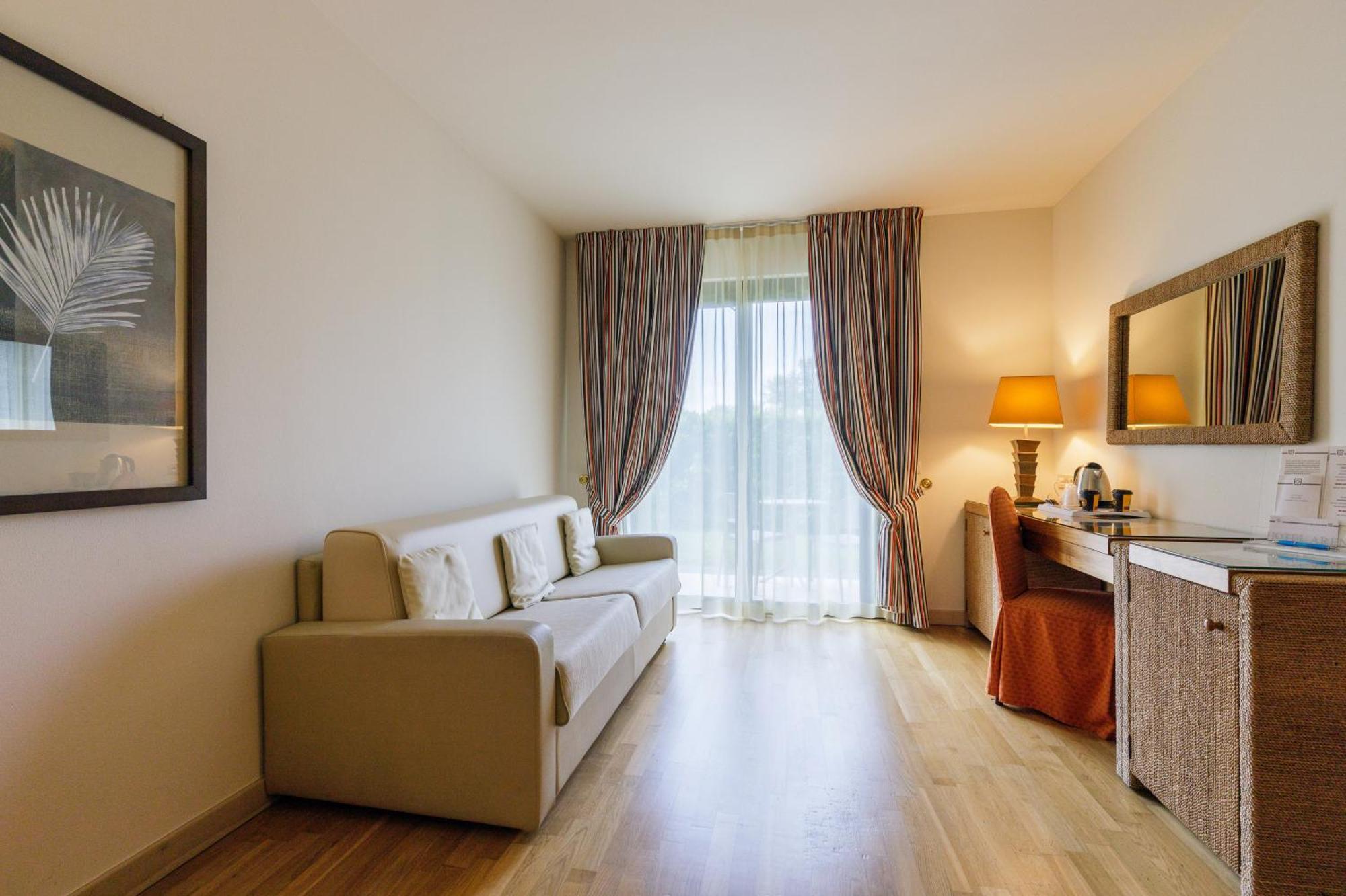 Hotel Arena Sirmione Esterno foto
