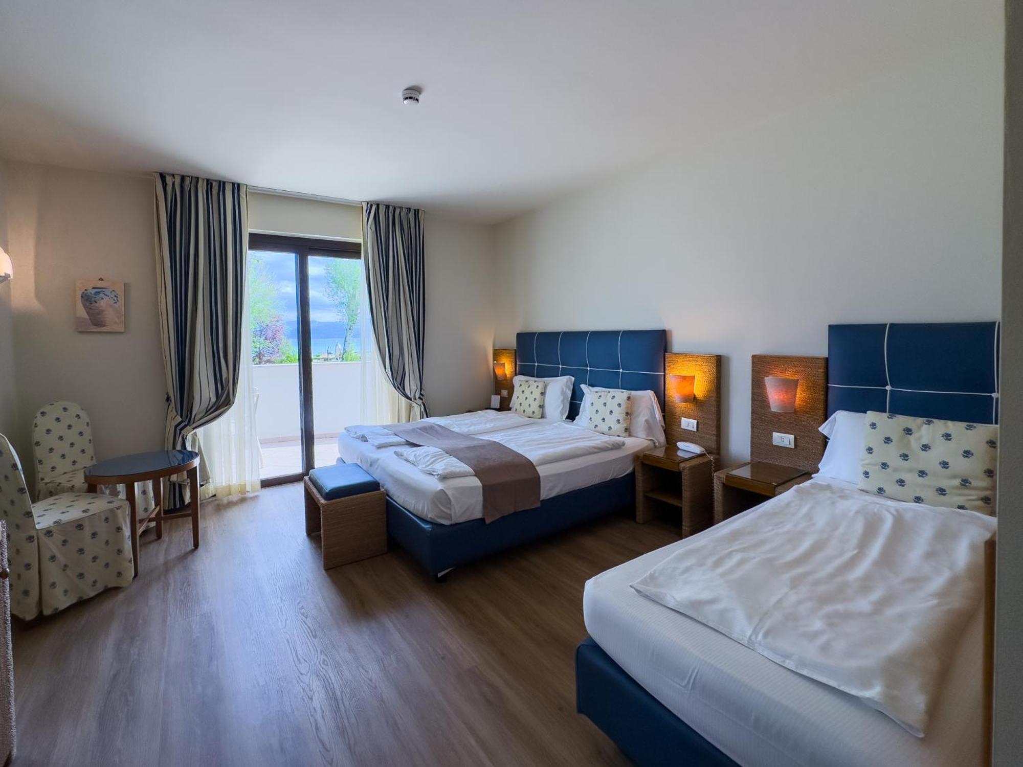 Hotel Arena Sirmione Esterno foto