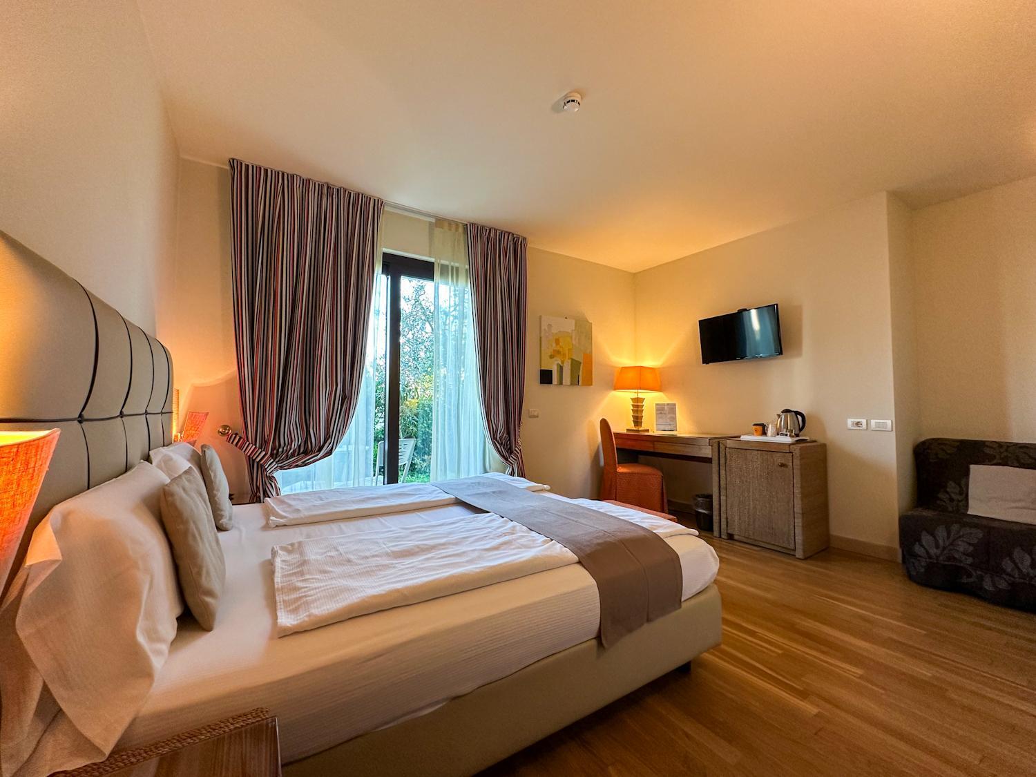 Hotel Arena Sirmione Esterno foto